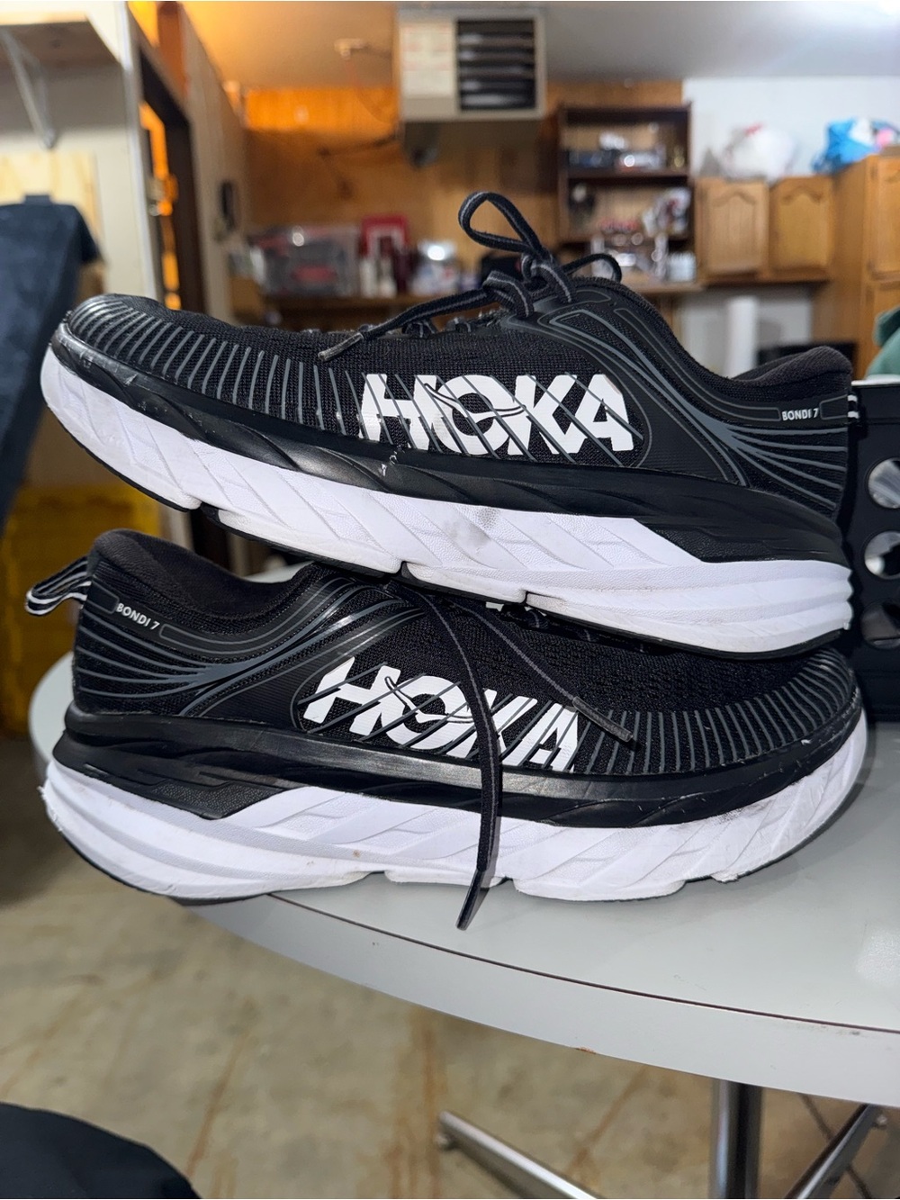 Hoka One One Women’s Bondi 7 Black White Running Size 9